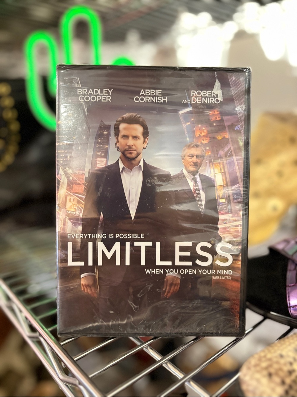 Limitless DVD NEW SEALED Bradley Cooper Robert De Niro Thriller Movie